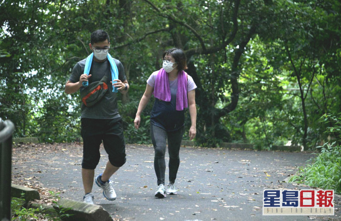香港疫情仍然反覆。