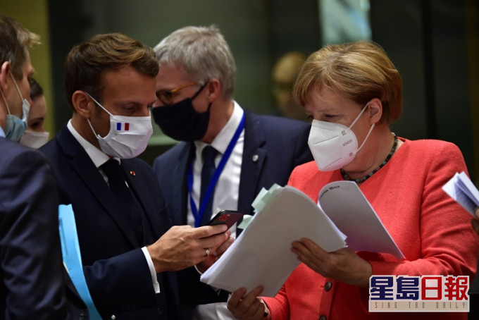 有指通過這筆抗疫基金代表德國總理默克爾和法國總統馬克龍的勝利。AP