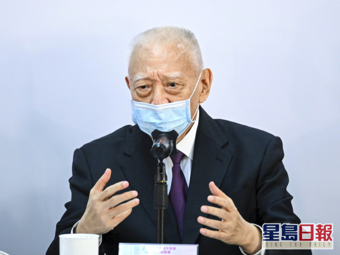 董建華又指,相信押後立法會選舉是嚴肅的決定。資料圖片