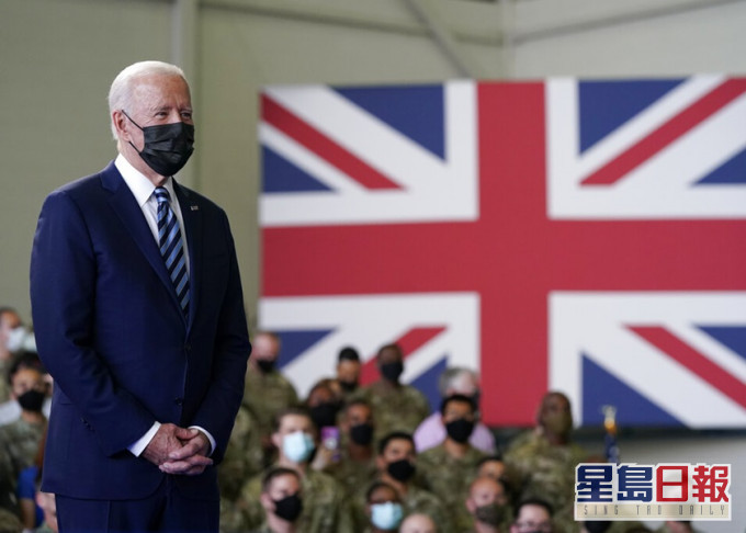 正在英國出席七國峰會的拜登,將與英國首相約翰遜簽署新版《大西洋憲章》。AP圖