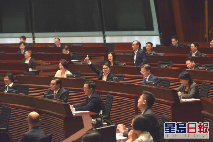 政府押後立法會選舉1年。資料圖片