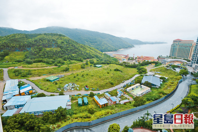 ■香港興業與中信泰富持有的愉景灣地皮以逾52億完成補地價。