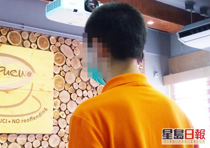 因參與反修例示威而入獄的阿康,以自身經歷告誡年輕人切勿違法。 楊偉亨攝