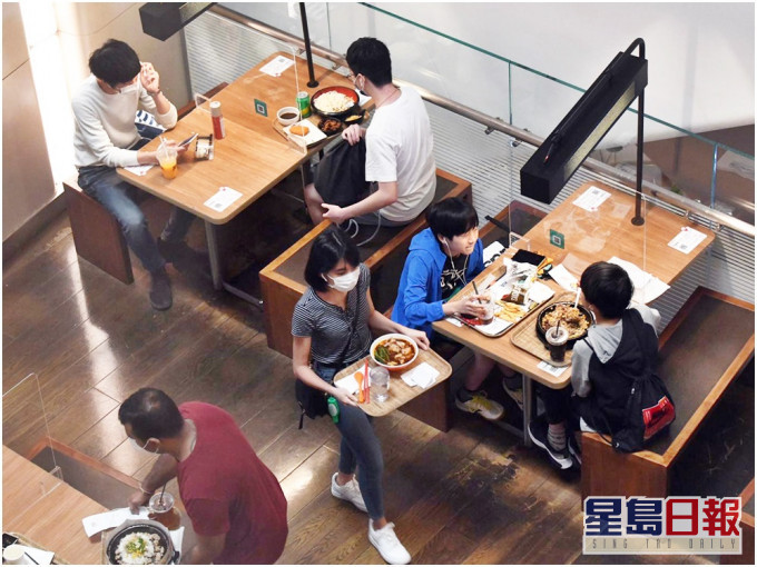 衛生署公布確診患者的潛伏期最新行蹤,再多5間食肆上榜。資料圖片