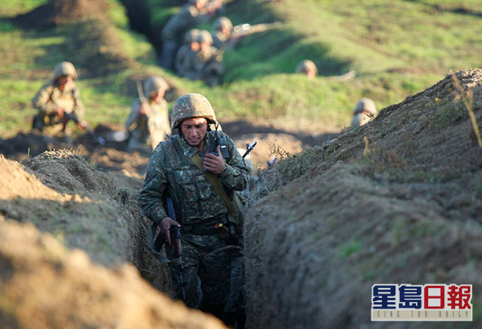 亞美尼亞軍人對峙。AP圖片