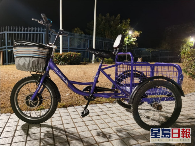 長洲一名女子涉嫌非法駕駛電動單車被捕。警方圖片