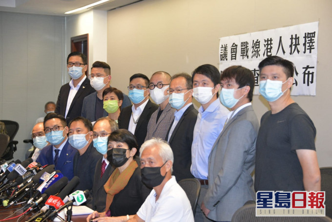 胡志伟表示去留决定艰难,希望守住议会战线,为民发声。
