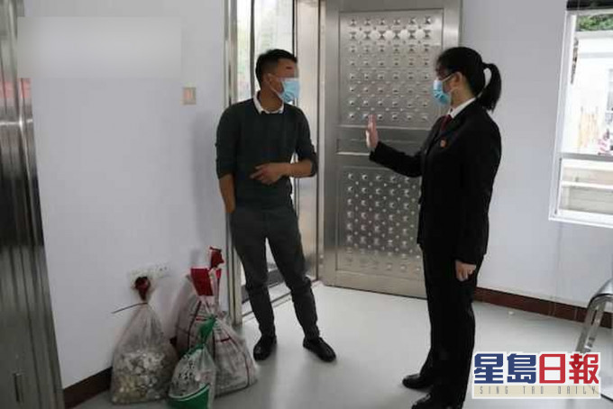 法院抨擊葉男的行為已經妨礙法院工作,結果,再開罰5萬元人民幣。(網圖)