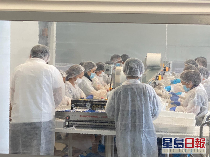 研發中心安排傳媒到龍達的工場拍攝
