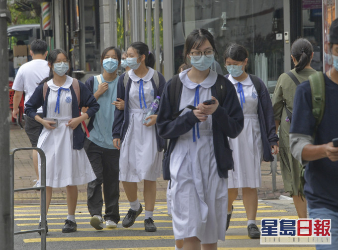 教联会及教协促请政府宣布全港学校暂停面授课堂。资料图片