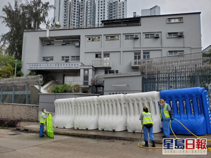 122名警員需要進入檢疫中心。