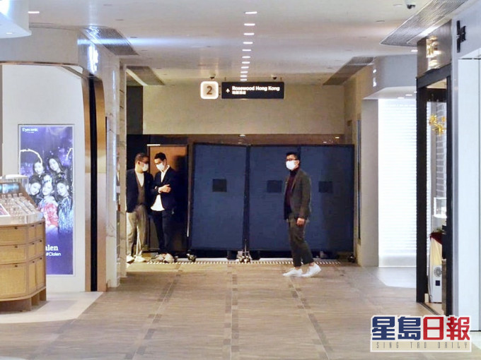 涉事鋪位被圍封。