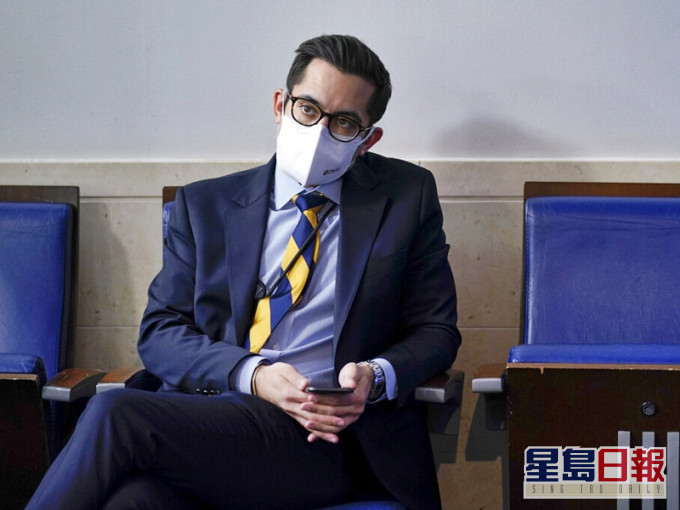 美國白宮副新聞秘書達克洛(T.J. Ducklo)因發表威脅記者的言論,遭無薪停職一周。AP圖片