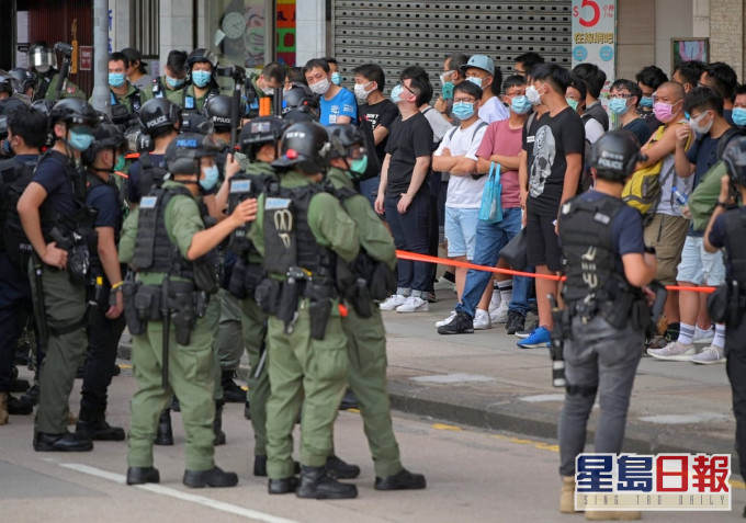 警方設立封鎖線。