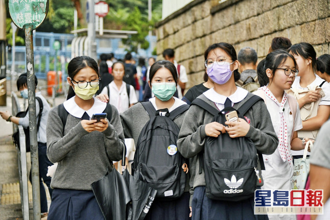 调查指约8成学生受疫情影响感学习压力。资料图片