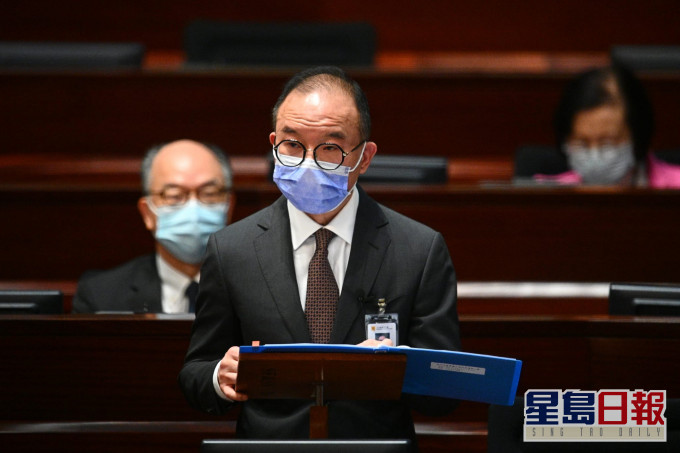 曾国衞表示,相信修改选举制度后特区政府管治效能将会大大提升。
