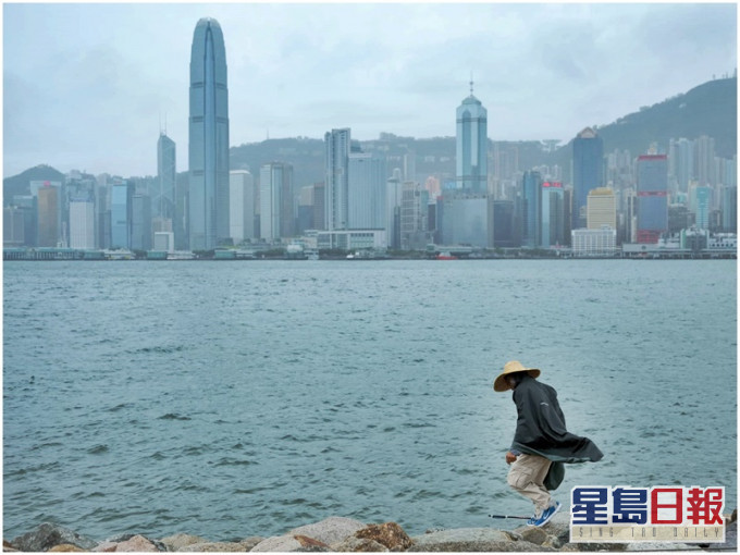 本港過去一年風雨飄搖,先後出現修例風波及新冠肺炎疫情。資料圖片