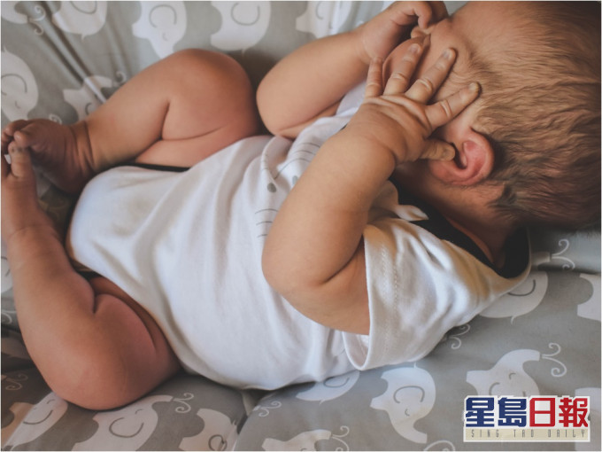 日本研究顯示,若母親患有子宮頸癌,可導致嬰兒染上肺癌。示意圖