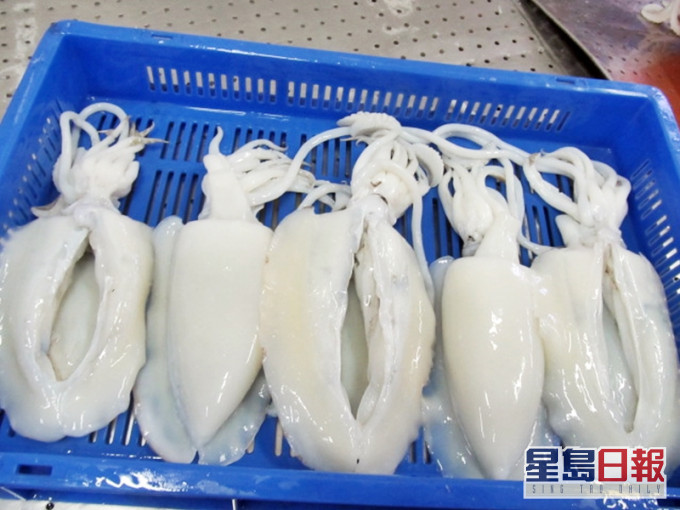 內地海關總署從一批印度進口凍墨魚的包裝樣本中,驗出對新冠病毒核酸呈陽性。示意圖