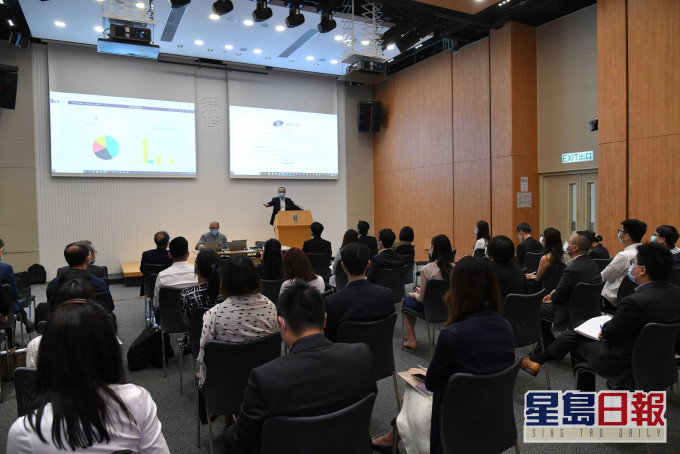 eBRAM中心今早在律政司舉行簡介會,展示網上爭議解決平台的運作及過程。 政府新聞處圖片