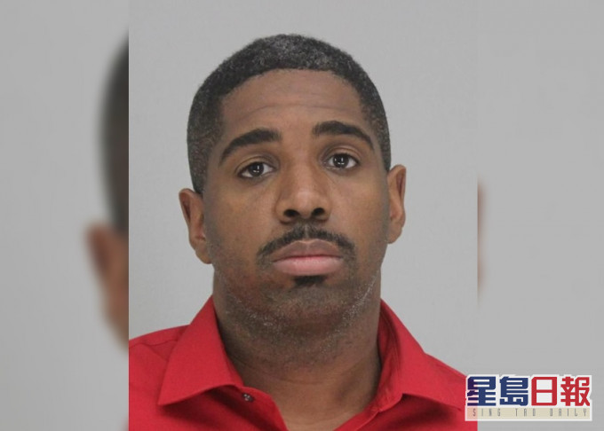 因涉嫌買兇謀殺兩人而被捕的達拉斯警員賴澤(Bryan Riser)。AP圖