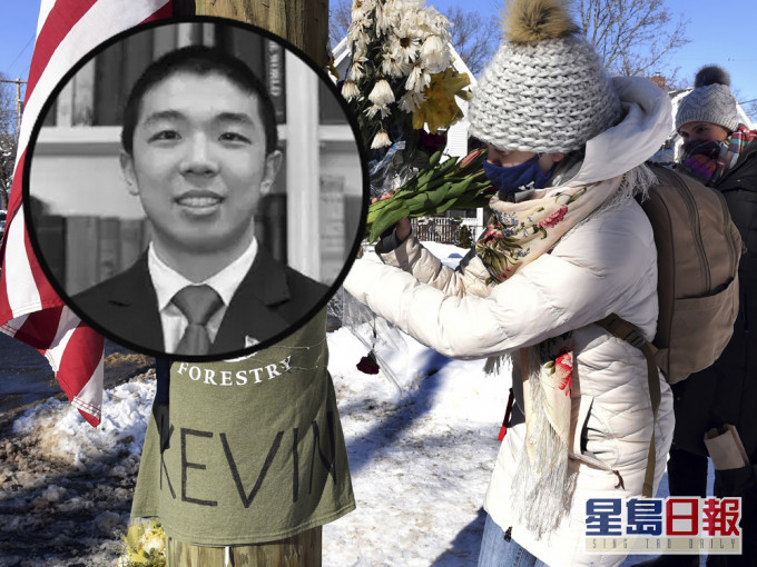 耶鲁大学华裔研究生遭枪杀,同学献花悼念。AP/网图