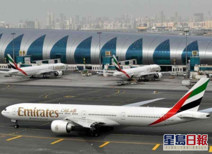 阿聯酋航空將裁員9千人。AP