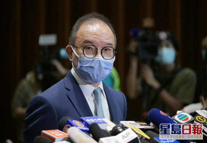 曾國衞冀議員盡快通過。