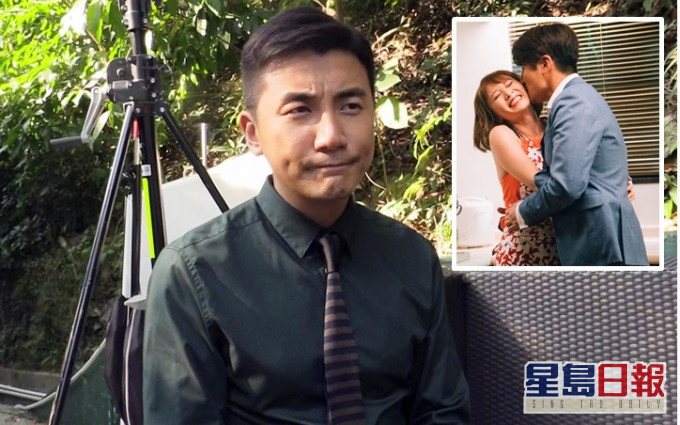 眉頭緊皺
傳朱晨麗不滿洪永城喺劇集《多功能老婆》中臨時加攬啜戲反目,洪永城一聽到朱朱個名就皺晒眉。