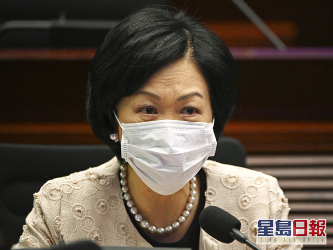 葉劉淑儀支持容許內地港人境外投票,認為不應再拖延。資料圖片