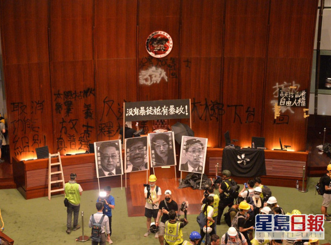 民主派及民陣直言,林鄭月娥是釀成今日的危機的罪魁禍首。