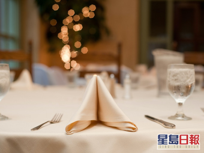 浙江一婚宴會場誤播色情影片,婚禮公司被判須賠償。Unsplash示意圖,非涉事場地
