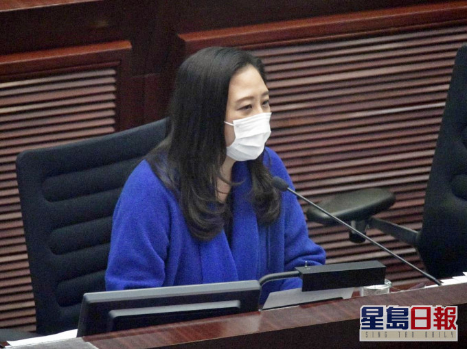 葛佩帆等人要求政府跟进有关教师专业失德及教材偏颇问题。资料图片