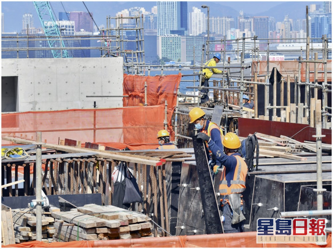 建造業工地人員必須透過「社區檢測中心預約系統」預約,方可接受免費檢測服務。資料圖片