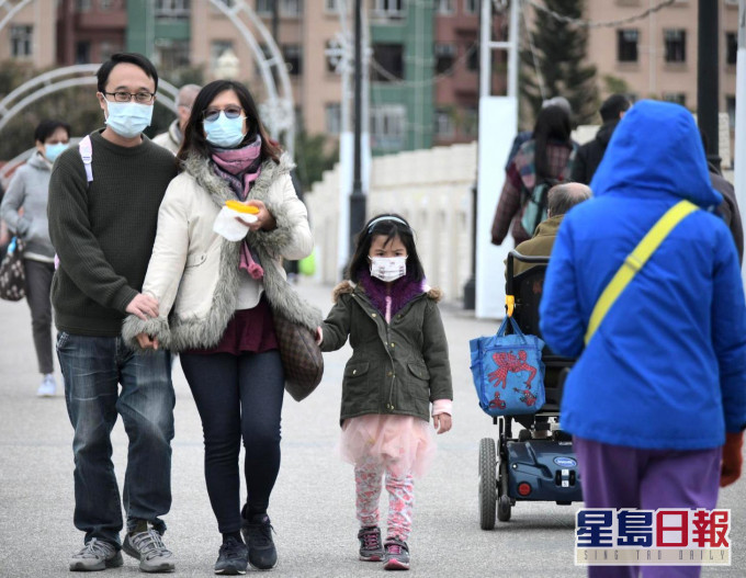 本港疫情反覆。