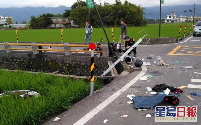 台湾一宗电单车车祸造成2死3伤。网图