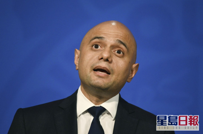 英國衛生大臣賈偉德說,科學家正密切關注一種名為B.1.1.529的新冠病毒新變種。AP圖片