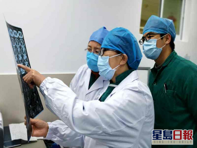 應勇指出湖北疫情依然嚴峻複雜。新華社