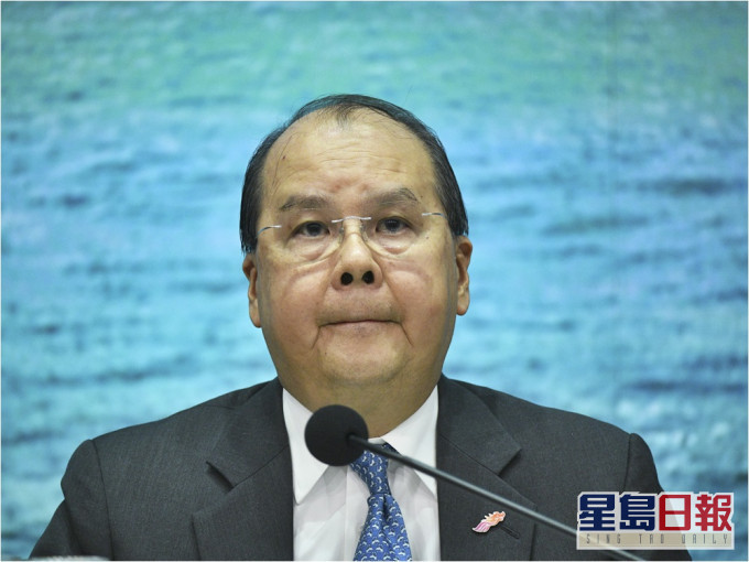 張建宗稱十分重視公務員的培訓。資料圖片