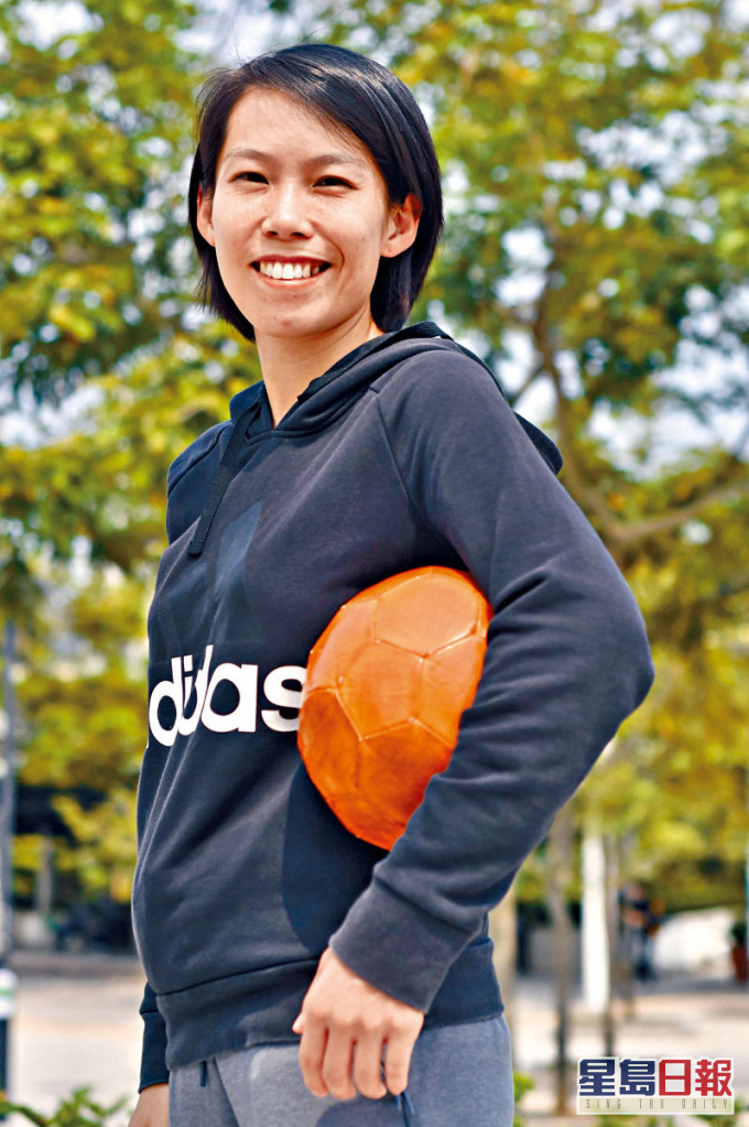 香港足球名帥陳婉婷