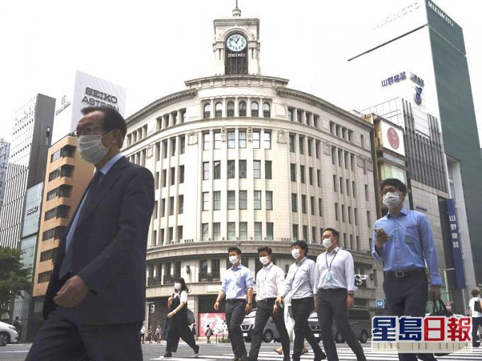 东京都仍将维持「紧急事态宣言」。AP