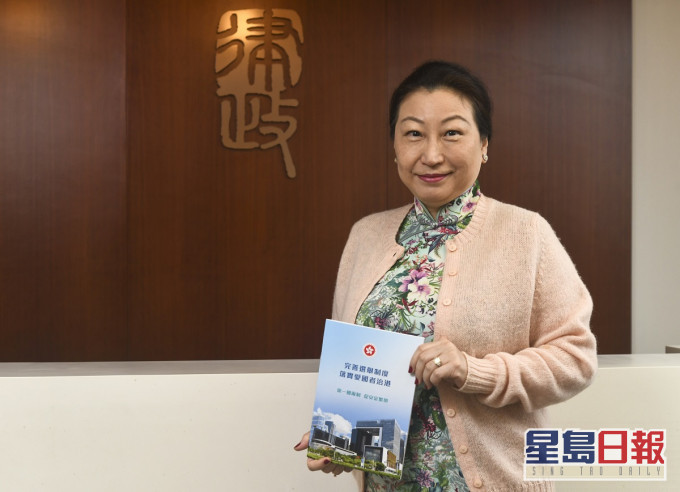 郑若骅指普选的目标没有改变,但如果越走越远,越走越歪,不回到正轨,就很难达到最终目的。资料图片
