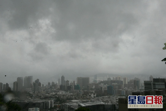 預測今日有幾陣驟雨。
