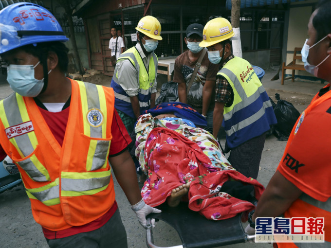 軍政府繼續武力鎮壓示威,有人權組織指累計至少183人被殺。AP圖片