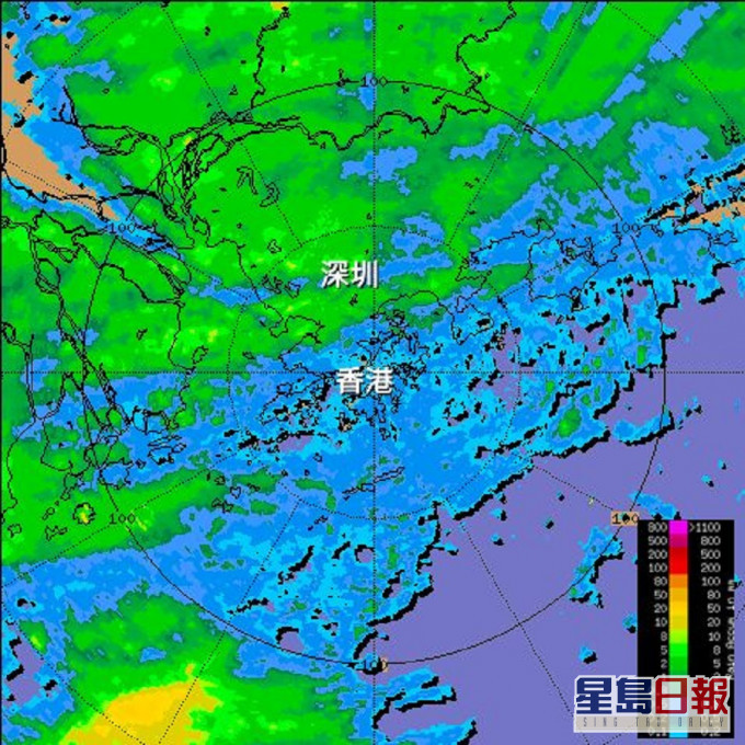 以雷達數據推算的4月28日全日累積雨量,顯示較強雨區(淺綠色及黃色)在深圳出現,與香港擦身而過。天文台