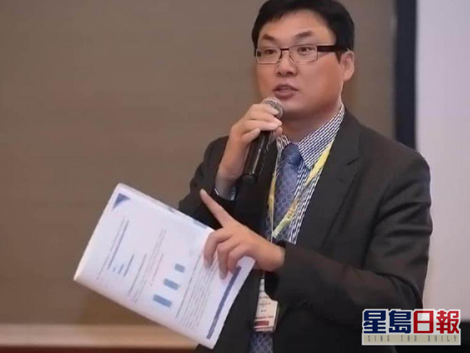 鮑毓明涉違律師執業法規。網圖