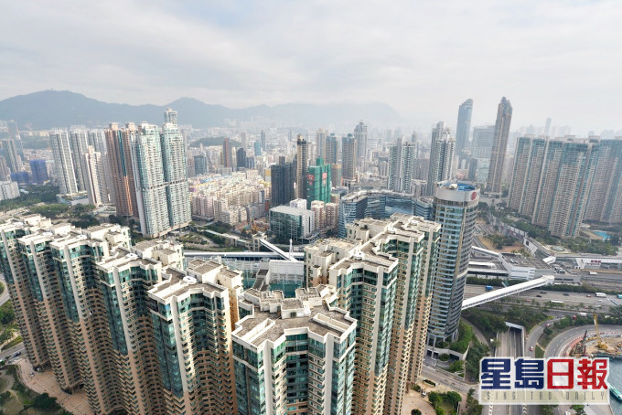 劉兆佳指解決房屋土地問題成為香港重中之重。資料圖片