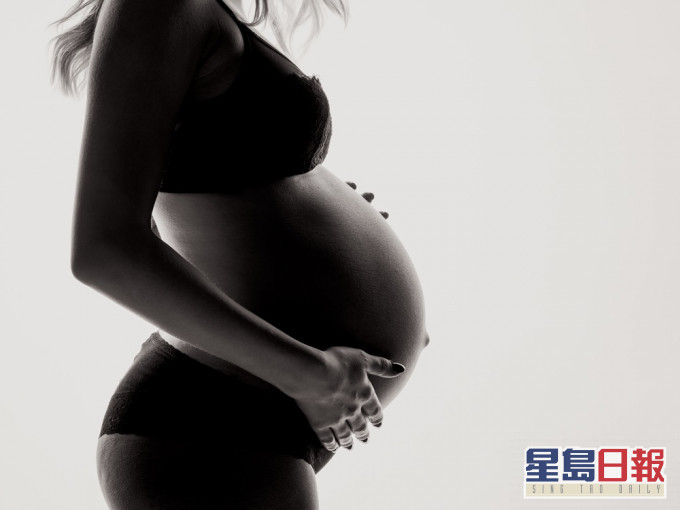吳女未婚懷孕時遲遲不敢告知父母。Unsplash示意圖