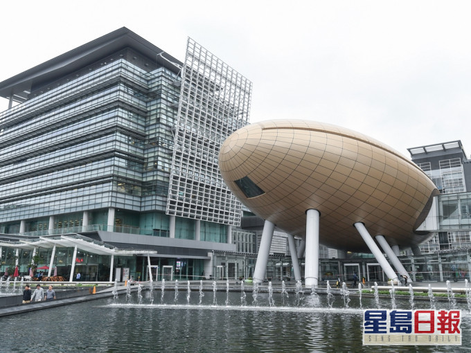 陳茂波表示,科學園及數碼港的研發及工作空間供不應求。資料圖片