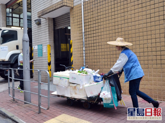 施政報告宣布一系列改善綜援措施,包括一次性大幅增加租金津貼最高金額。資料圖片